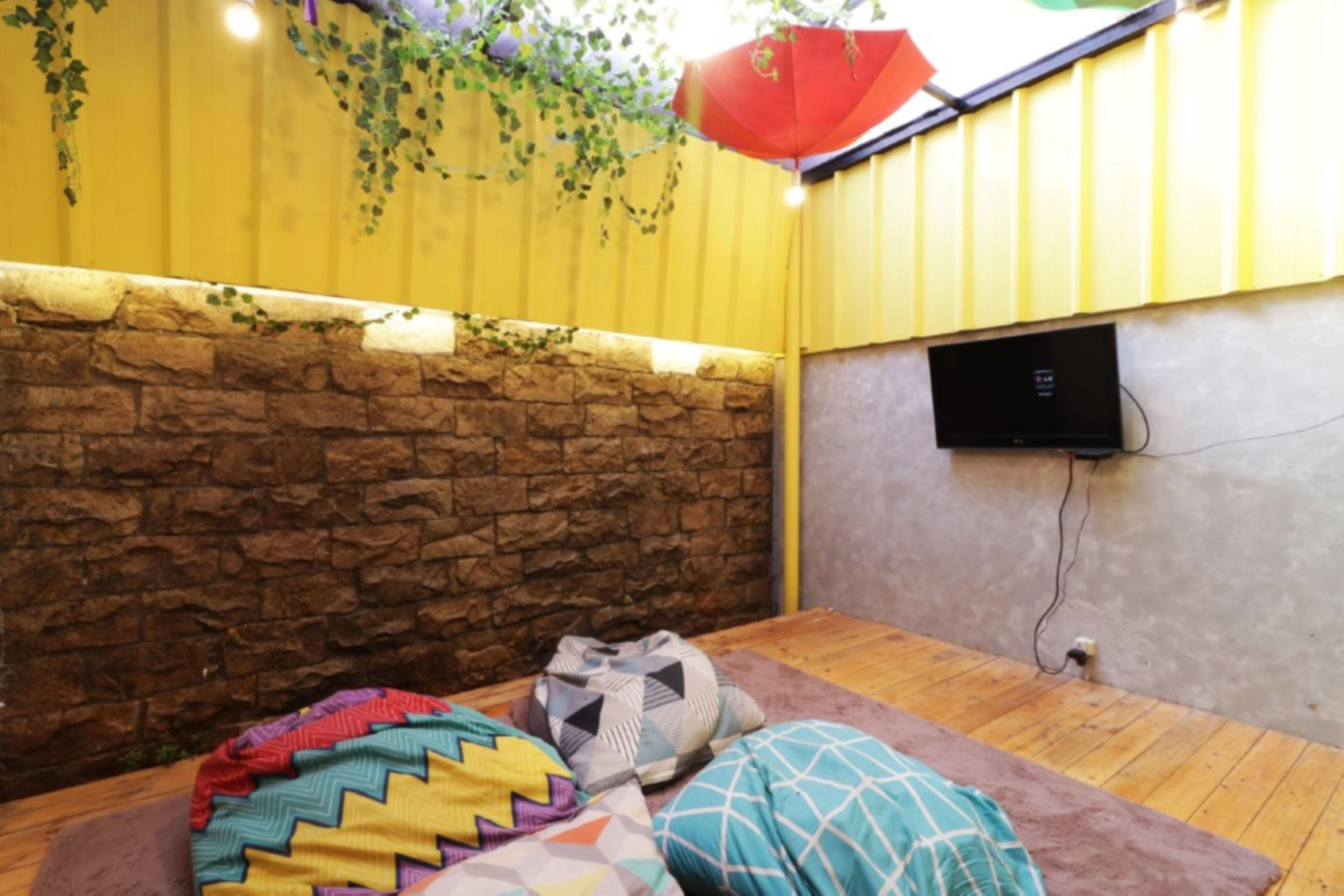 Inap At Capsule Thamrin Hotel Jakarta Exterior photo